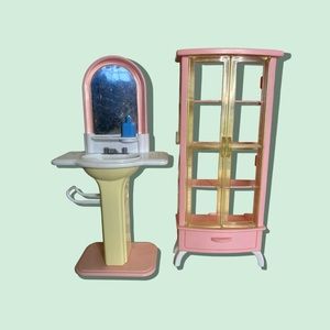 Barbie bathroom sink vanity & closet